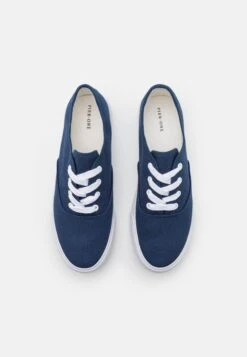 Pier One Unisex - Trainers - Dark Blue 9 Pier One Unisex - Trainers - Dark Blue -Pier One Sales Store 0265a3aa1b4e4b7f9cad7a3e386f8519