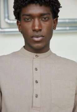 Pier One Shirt - Taupe 9 Pier One Shirt - Taupe -Pier One Sales Store 02bf2dafeb9f48aca132a39f3c9562ef