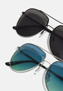 Pier One 2 Pack - Sunglasses - Black/Blue 5 Pier One 2 Pack - Sunglasses - Black/Blue -Pier One Sales Store 0536698a6dde466ab05cd7db74609b09