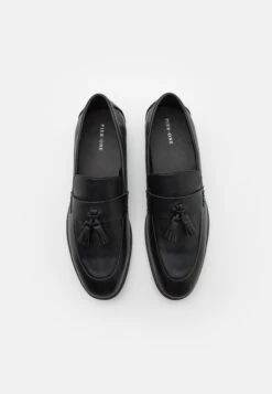 Pier One Slip-Ons - Black -Pier One Sales Store 07deef30e9794b6fa52d7e70fdf2cbe9
