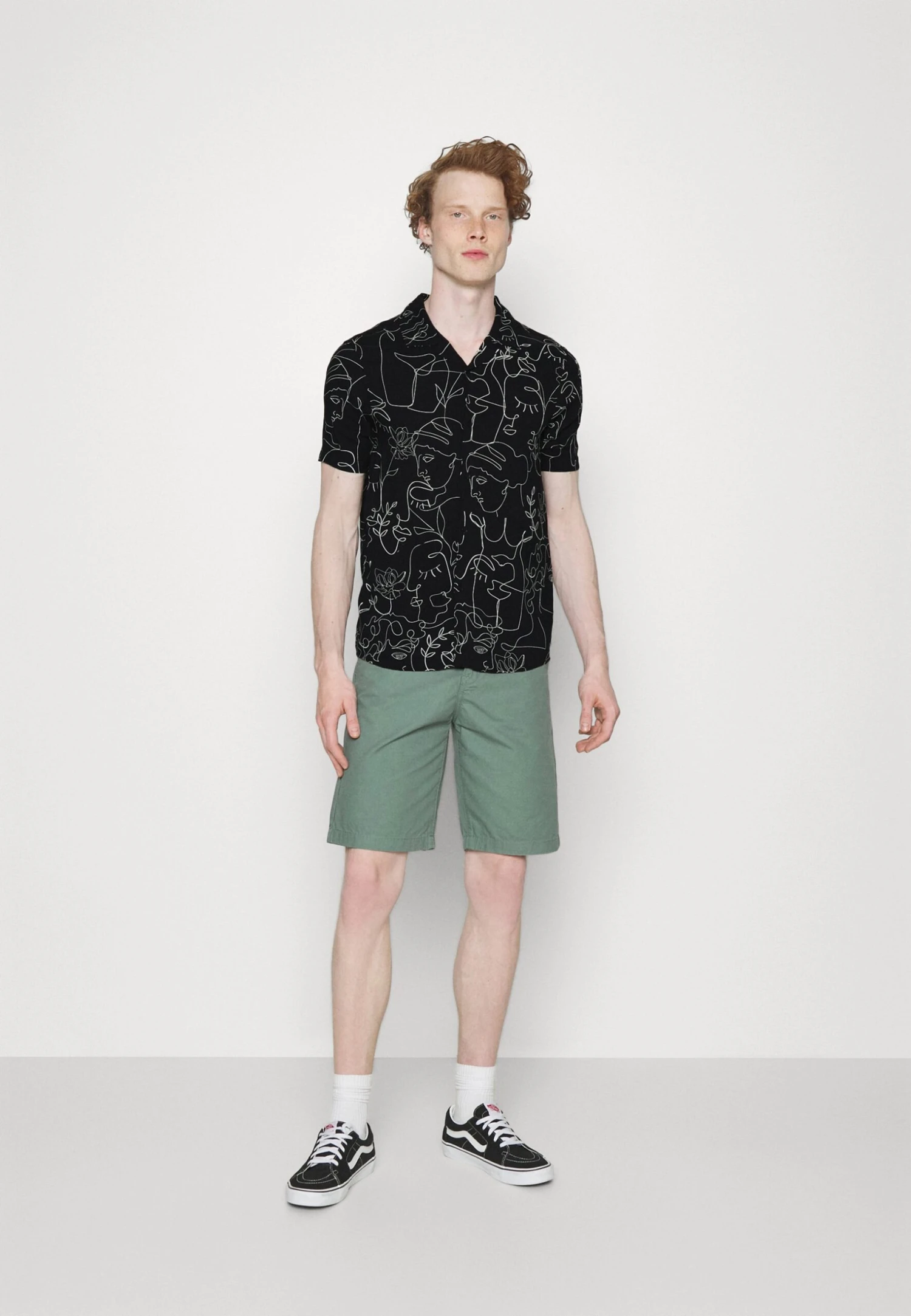 Pier One Resort Regular - Shirt - Black 2 Pier One Resort Regular - Shirt - Black - Image 2