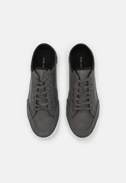 Pier One Trainers - Grey 9 Pier One Trainers - Grey -Pier One Sales Store 121b9e5dccd84e7482b811a5f0f11ce0