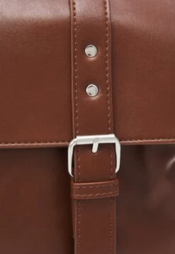 Pier One Across Body Bag - Brown 8 Pier One Across Body Bag - Brown -Pier One Sales Store 13681cf0e15d4e7a880bcd49346bf5a1