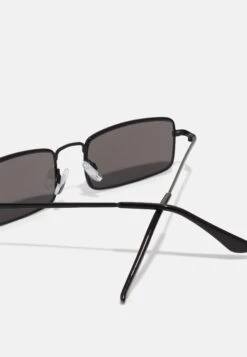 Pier One Sunglasses - Black 6 Pier One Sunglasses - Black -Pier One Sales Store 1481330224b7448db38646ebb31c1788