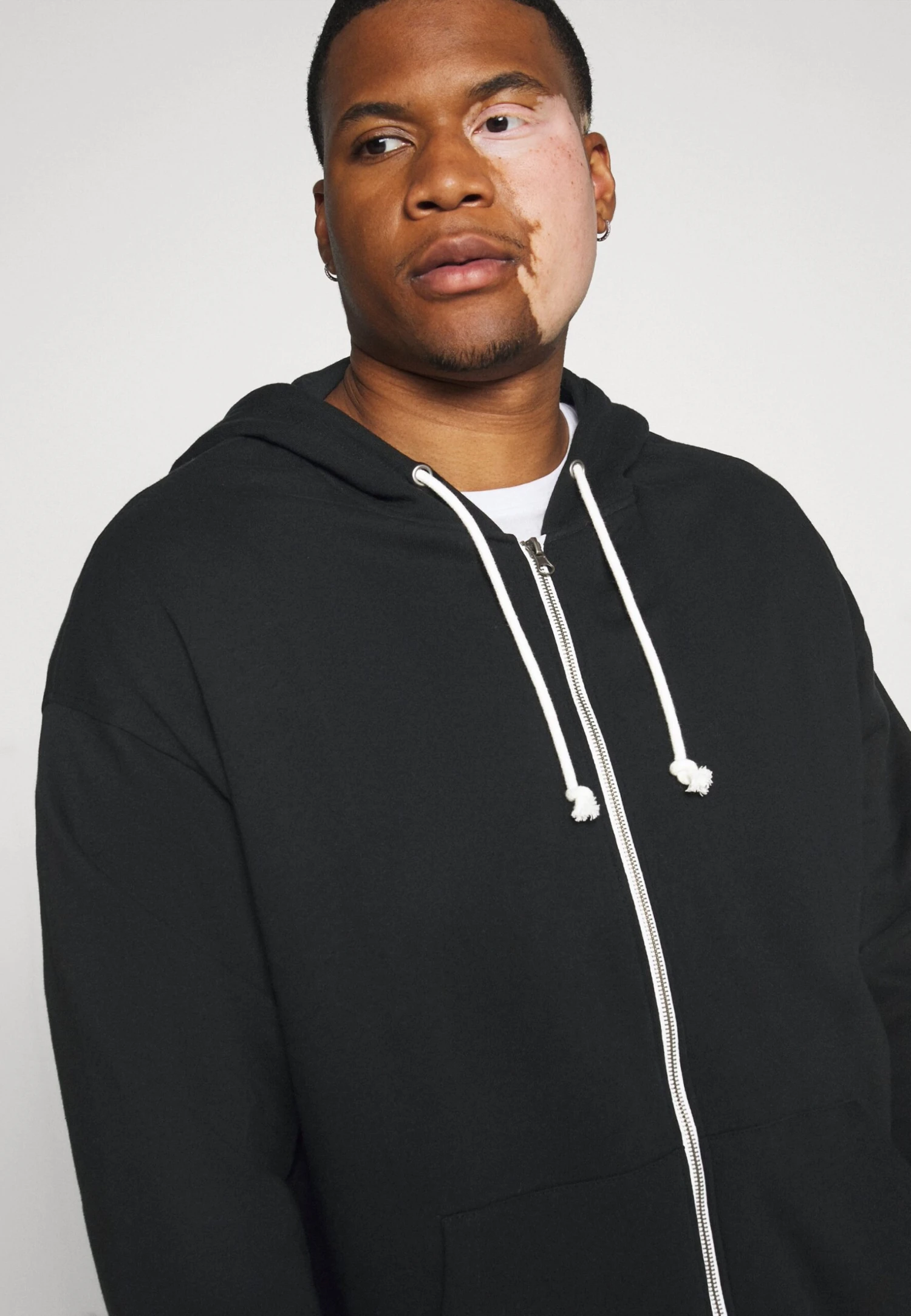 Pier One Zip-Up Sweatshirt - Black 6 Pier One Zip-Up Sweatshirt - Black - Image 6