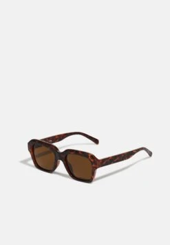 Pier One Unisex - Sunglasses - Black 11 Pier One Unisex - Sunglasses - Black -Pier One Sales Store 1670fc38a11d45bc82bd2f9b4f740675