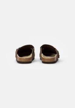 Pier One Leather Unisex - Slippers - Brown 8 Pier One Leather Unisex - Slippers - Brown -Pier One Sales Store 18a09b6c3e71439784e427988b058842