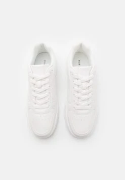 Pier One Unisex - Trainers - White 9 Pier One Unisex - Trainers - White -Pier One Sales Store 18c3053c4ab3436b8143dc292329ec48