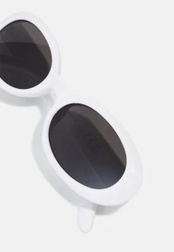 Pier One Unisex - Sunglasses - White 5 Pier One Unisex - Sunglasses - White -Pier One Sales Store 23546918e94f4ab28ea73c60259a89c5