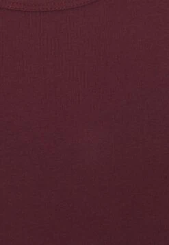 Pier One 3 Pack - Undershirt - Dark Blue/Bordeaux/Off-White -Pier One Sales Store 3128163b82644f8d9303cc9f390c54f2