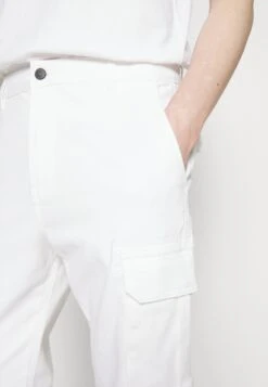 Pier One Cuffed Skinny Trouser- Cargo Trousers - White -Pier One Sales Store 3210064fb06746c49b8f6da54ce68393