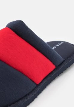 Pier One Unisex - Slippers - Dark Blue/Red 11 Pier One Unisex - Slippers - Dark Blue/Red -Pier One Sales Store 3873ff5ffc164a00938853720f513c10
