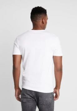 Pier One 3 Pack - Basic T-Shirt - White 8 Pier One 3 Pack - Basic T-Shirt - White -Pier One Sales Store 390617d256dd4fe89b3c53ee69ac72d4