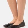 Pier One Leather - Ballet Pumps