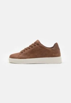 Pier One Unisex - Trainers - Cognac