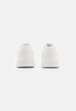 Pier One Unisex - Trainers - White 8 Pier One Unisex - Trainers - White -Pier One Sales Store 4983de3eec88467780097e91a4c2581a
