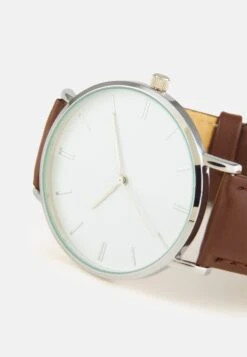 Pier One Unisex - Watch - Brown 7 Pier One Unisex - Watch - Brown -Pier One Sales Store 4f1c6bbcacda485eb81e287421339e84