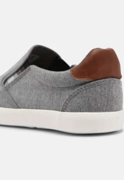 Pier One Unisex - Slip-Ons - Dark Grey -Pier One Sales Store 6ea70633070948dcbf9420ae8ee23503