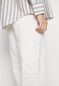 Pier One Carpenter Colored Twill- Straight Leg Jeans - Off-White 13 Pier One Carpenter Colored Twill- Straight Leg Jeans - Off-White -Pier One Sales Store 72381b5c0ea4476da8022189e3b24b31