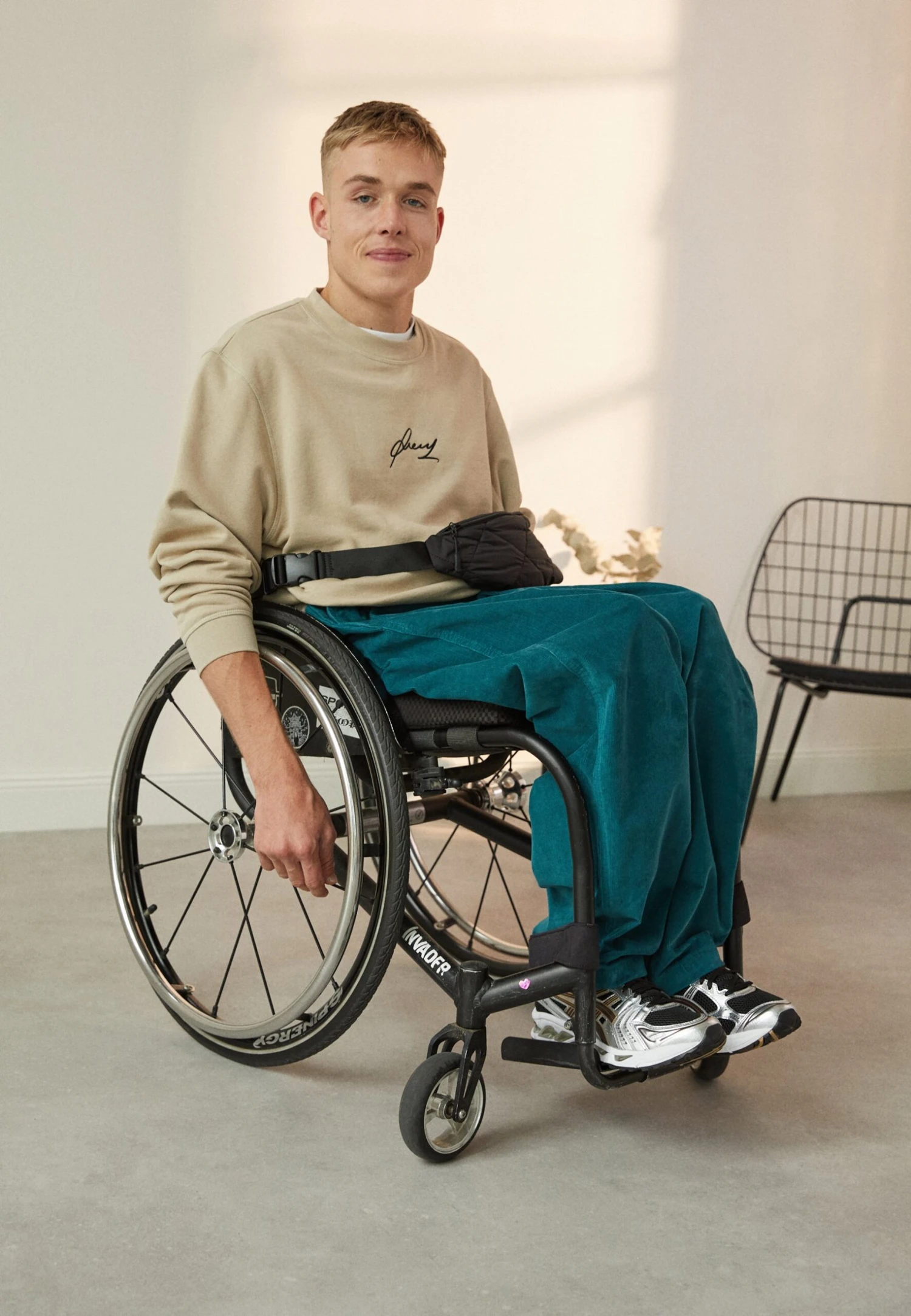 Pier One Sweatshirt - Tan 2 Pier One Sweatshirt - Tan - Image 2