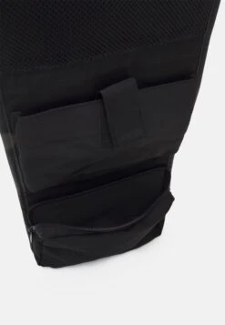 Pier One Unisex - Wash Bag - Black 8 Pier One Unisex - Wash Bag - Black -Pier One Sales Store 760611de3d6d4930a6273bab571ac3e1