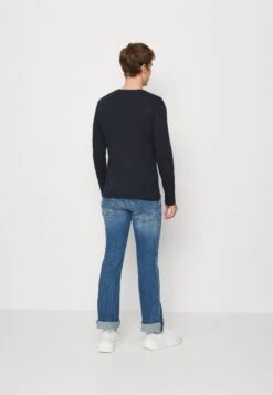 Pier One Long Sleeved Top - Red/Dark Blue/Mottled Light Grey -Pier One Sales Store 7ad68d8285f54f8f8b74b48059c8113e