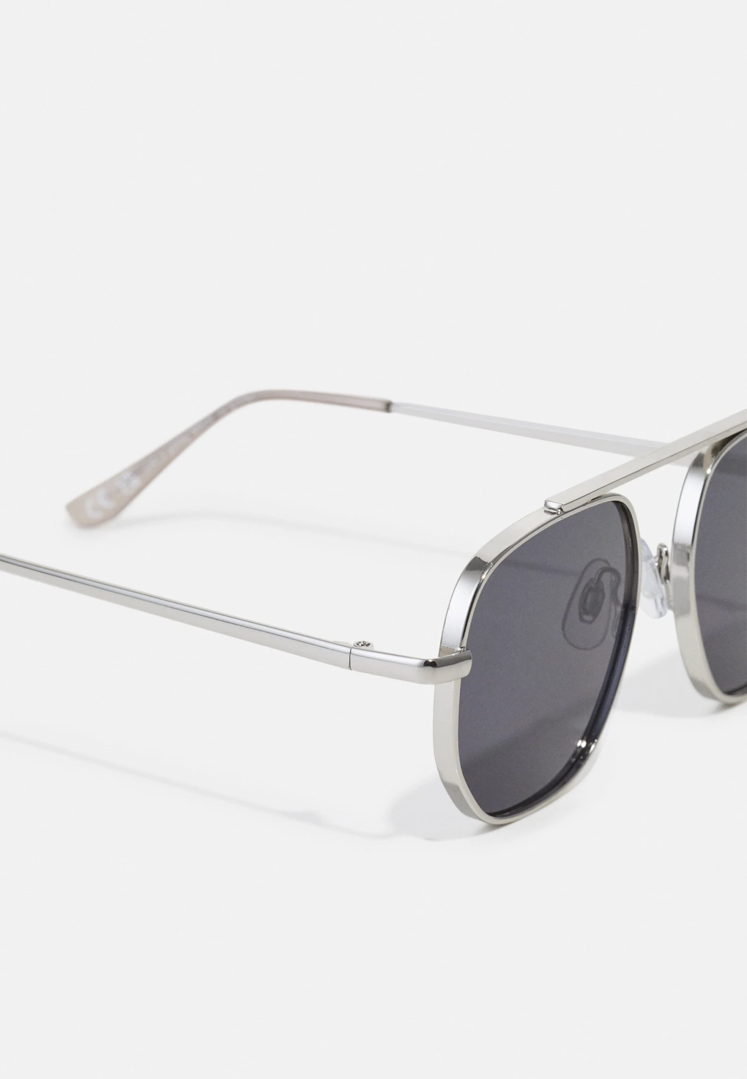 Pier One Sunglasses - Silver-Coloured 5 Pier One Sunglasses - Silver-Coloured - Image 5