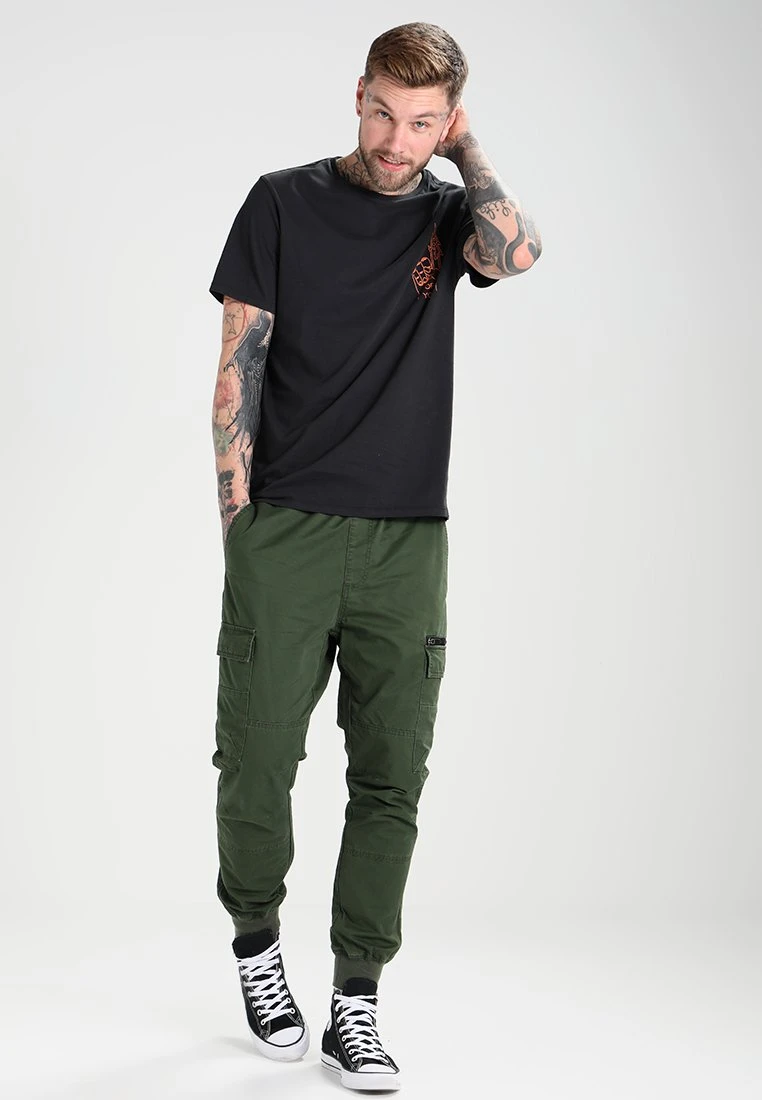 Pier One Cargo Trousers - Dark Green 2 Pier One Cargo Trousers - Dark Green - Image 2