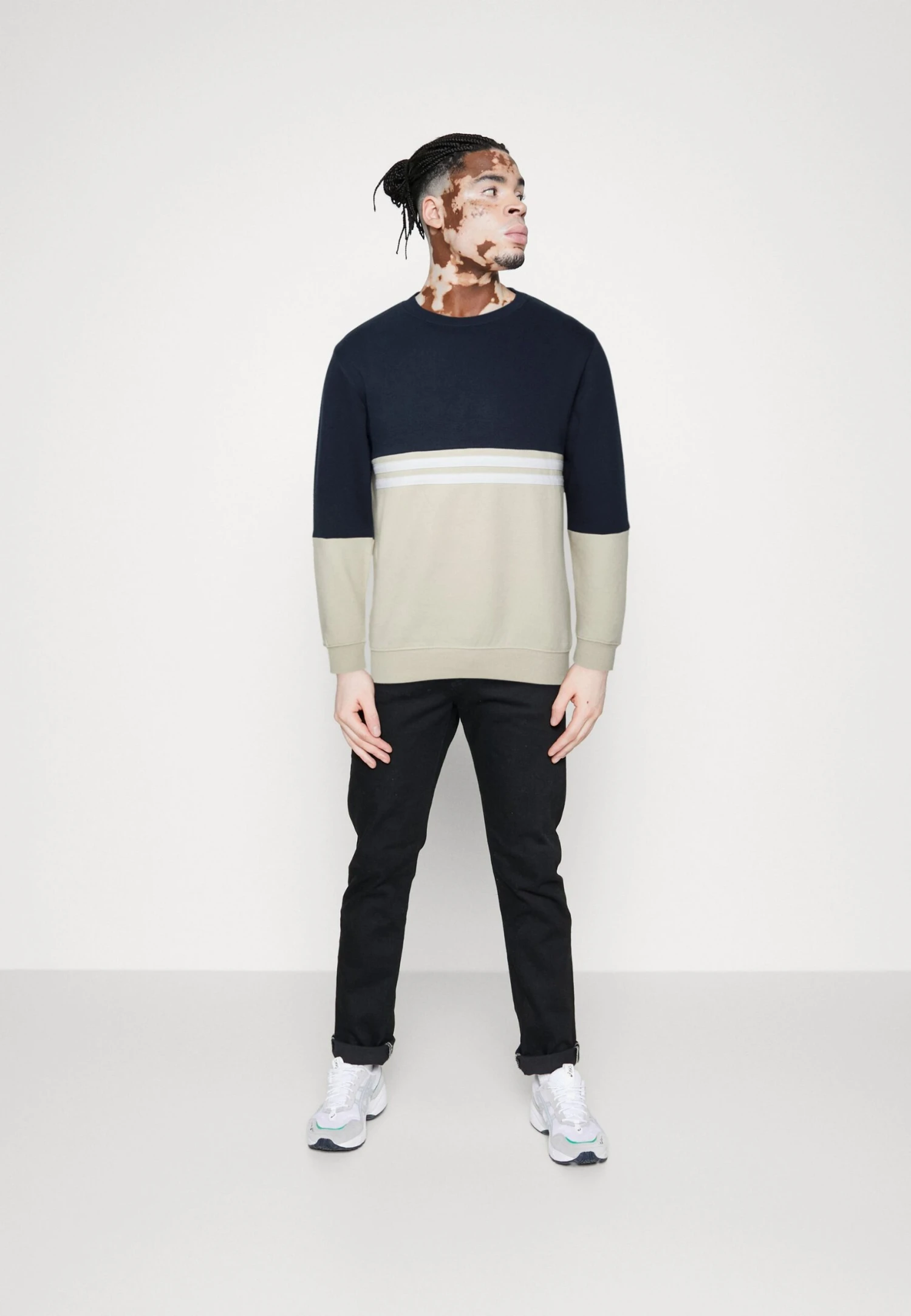 Pier One Sweatshirt - Blue/Grey 2 Pier One Sweatshirt - Blue/Grey - Image 2