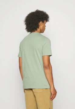 Pier One 3 Pack Unisex - Basic T-Shirt - White/Offwhite /Green 12 Pier One 3 Pack Unisex - Basic T-Shirt - White/Offwhite /Green -Pier One Sales Store 894b2b7d440e4cc6940dba5e8d93d738