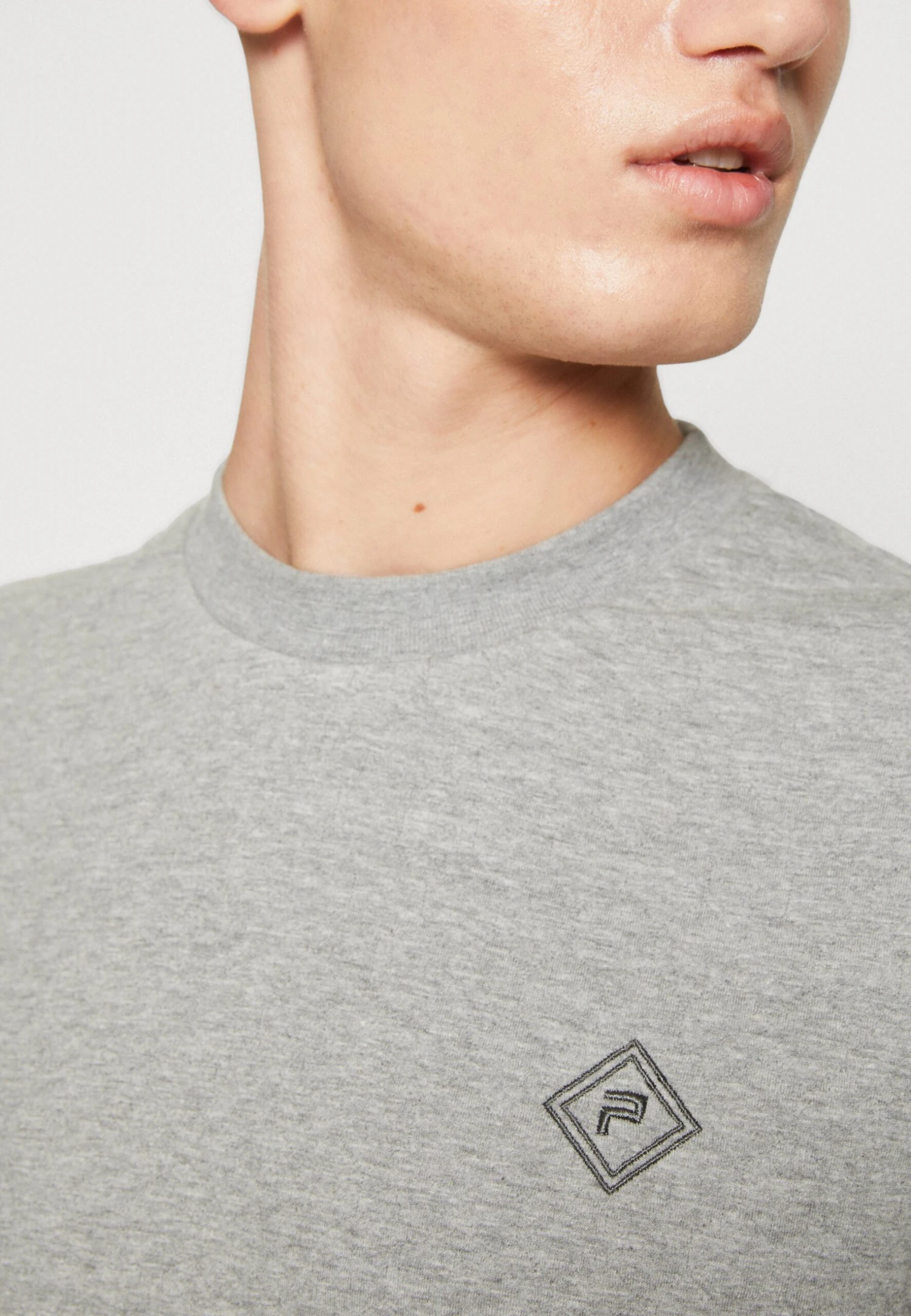 Pier One Sweatshirt - Grey 6 Pier One Sweatshirt - Grey - Image 6