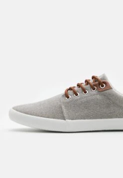 Pier One Unisex - Trainers - Light Grey 11 Pier One Unisex - Trainers - Light Grey -Pier One Sales Store 8f5660aa856d43a69db14e309615dd5c