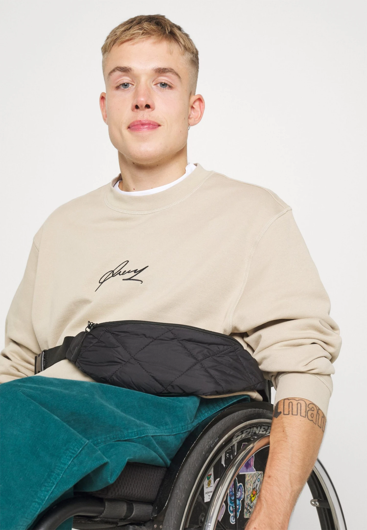 Pier One Sweatshirt - Tan 6 Pier One Sweatshirt - Tan - Image 6