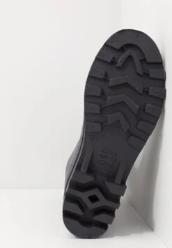 Pier One Unisex - Wellies - Dark Blue 10 Pier One Unisex - Wellies - Dark Blue -Pier One Sales Store 9b862cb634fb408585c4cb32b905a309