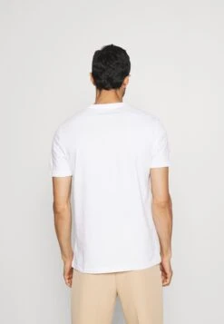 Pier One 5 Pack - Basic T-Shirt - White/Black/Bordeaux -Pier One Sales Store 9f1e9f18a0014b9c9223e071e1cbbb85
