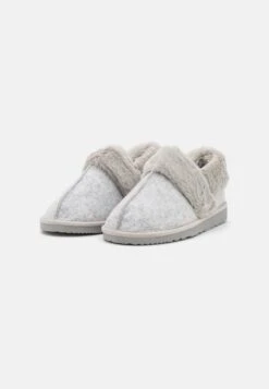 Pier One Slippers - Grey 8 Pier One Slippers - Grey -Pier One Sales Store a78b4db7980a4d1191832a3ac5812852
