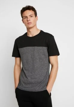 Pier One Print T-Shirt - Black