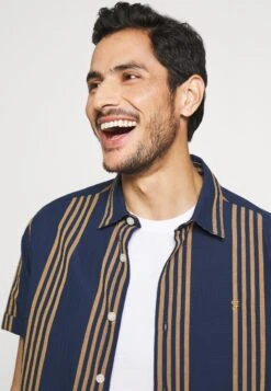 Pier One 5 Pack - Basic T-Shirt - White/Black/Bordeaux -Pier One Sales Store ad1e5f105df94e638daafdd57d29d49c