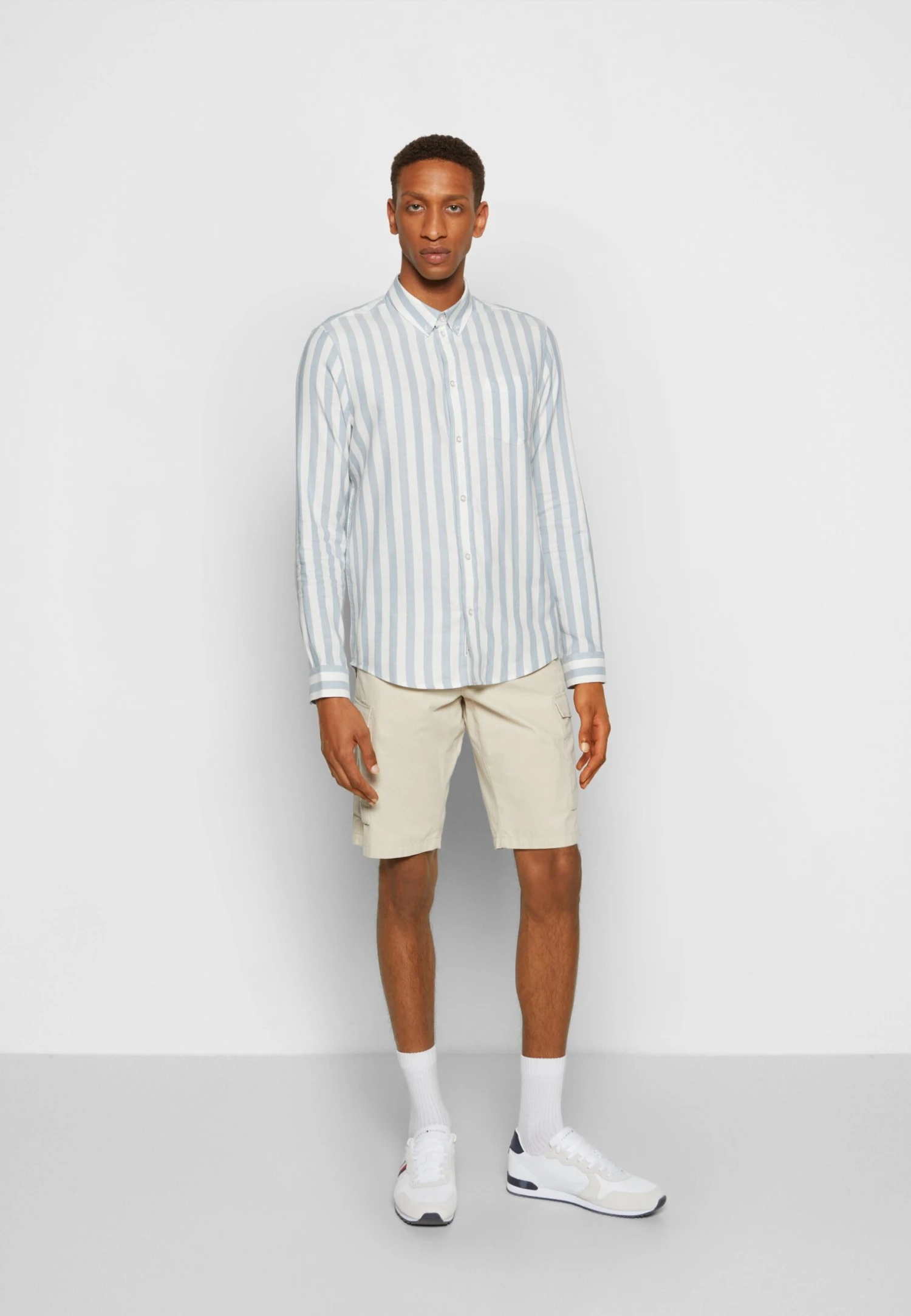 Pier One Shirt -Light Blue/White 2 Pier One Shirt -Light Blue/White - Image 2