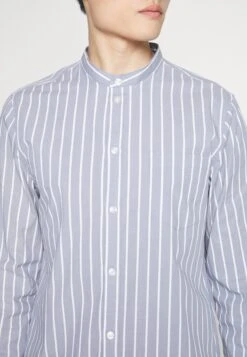 Pier One Muscle Fit Stand- Shirt - Blue 11 Pier One Muscle Fit Stand- Shirt - Blue -Pier One Sales Store aef632d443f84662a23ef0d9f4646ec0