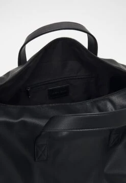 Pier One Unisex - Weekend Bag - Black -Pier One Sales Store b75bb8dee5e0485583479fa701d08243