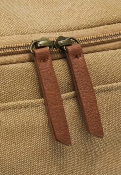 Pier One Unisex - Weekend Bag -Brown -Pier One Sales Store b92f36aaac244613b54fa0dc63b3f9c9