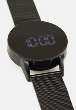 Pier One Smartwatch - Black 9 Pier One Smartwatch - Black -Pier One Sales Store bbf012a8af8349bfa24143042376f060