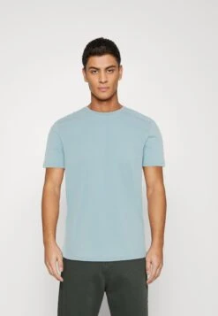 Pier One 7 Pack - Basic T-Shirt - Red/Silver/Royal Blue 18 Pier One 7 Pack - Basic T-Shirt - Red/Silver/Royal Blue -Pier One Sales Store c72a2b311f4d45699986054495042c6a