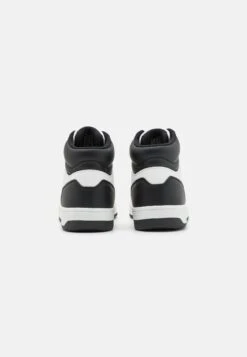 Pier One High-Top Trainers - White 8 Pier One High-Top Trainers - White -Pier One Sales Store c7d42de382f643bcb7b8e5bacedab58d