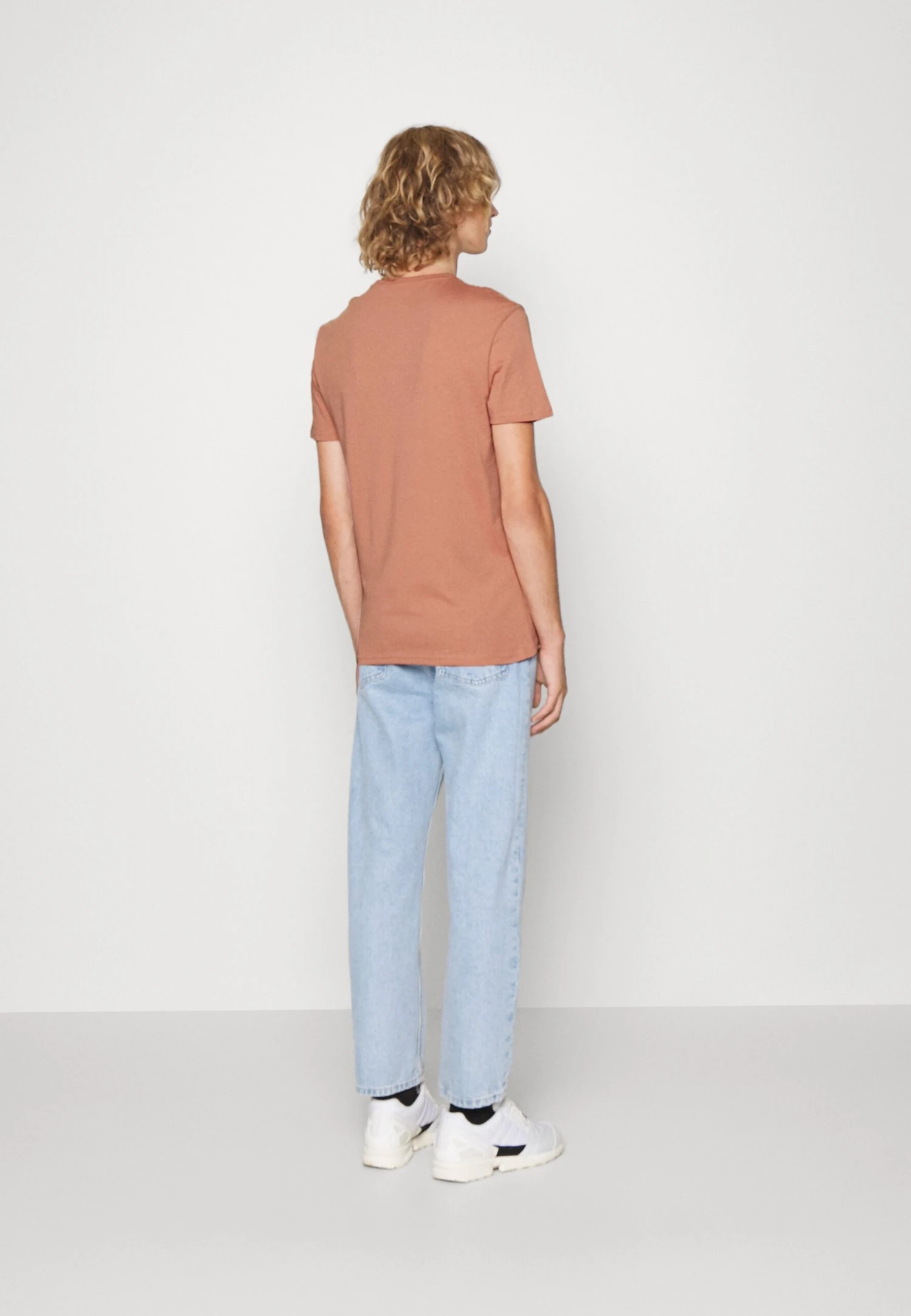 Pier One 5 Pack - Basic T-Shirt - Stone/Blue/Mottled Light Grey - 4 Pier One 5 Pack - Basic T-Shirt - Stone/Blue/Mottled Light Grey - - Image 4