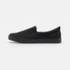 Pier One Unisex - Slip-Ons - Black