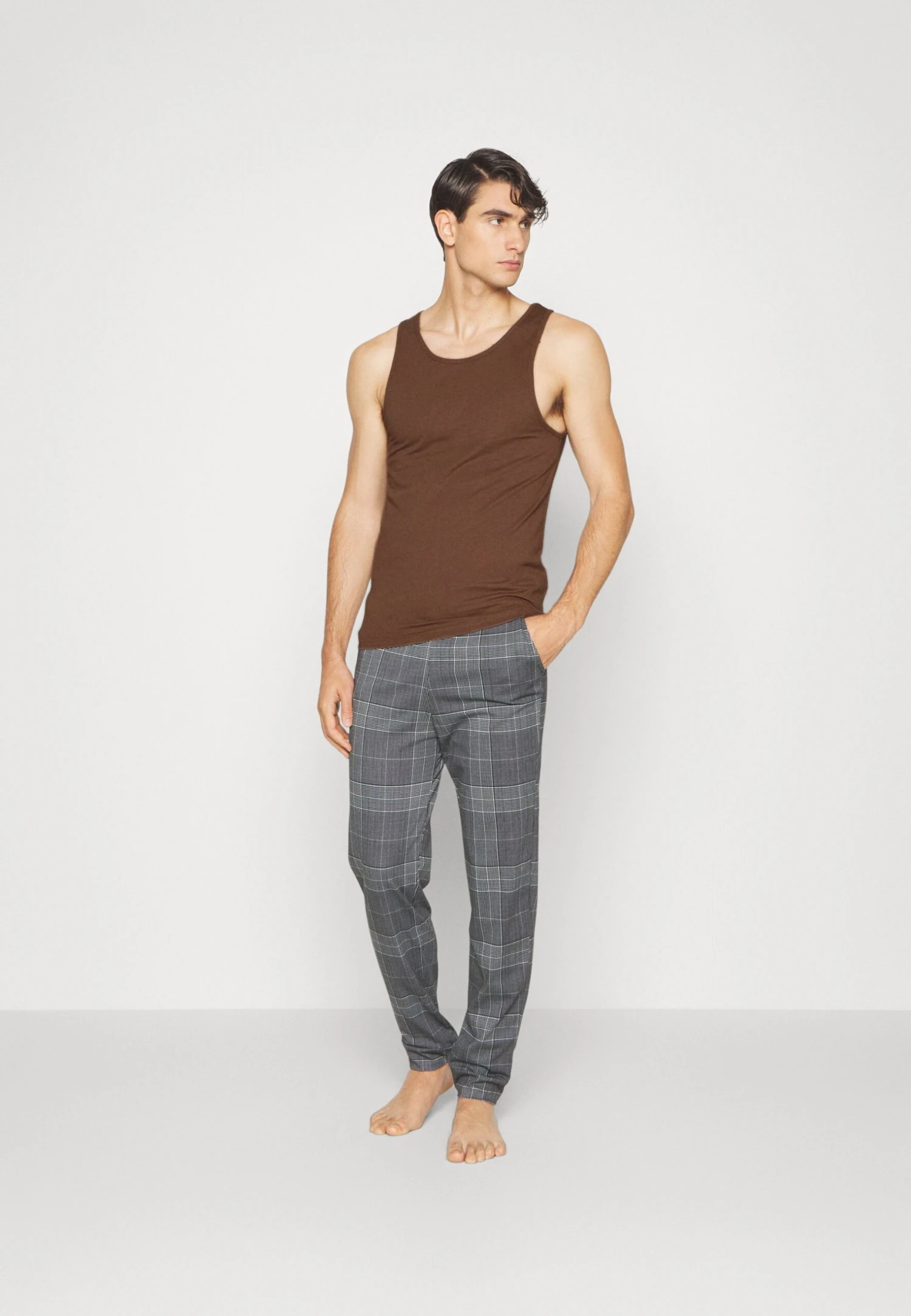 Pier One 3Pck Skin Tone Rib Vest- Undershirt - Brown 2 Pier One 3Pck Skin Tone Rib Vest- Undershirt - Brown - Image 2