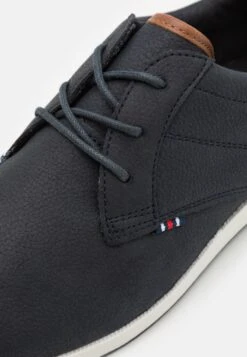 Pier One Casual Lace-Ups - Dark Blue/White 11 Pier One Casual Lace-Ups - Dark Blue/White -Pier One Sales Store dff75f48d15744d2a2c522f733b15946