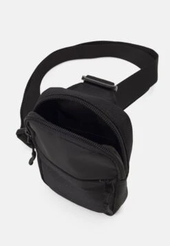 Pier One Unisex - Bum Bag - Black -Pier One Sales Store e27c0dce9e0641918da47184fb19d2ee